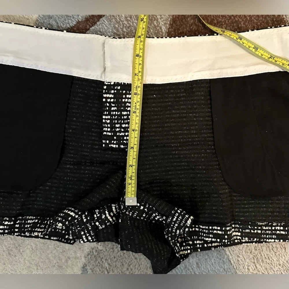 Alice + Olivia Employed Cady Mid-Rise Mini Shorts in Black/White Digital
